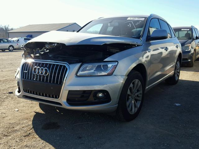 WA1CFBFP8DA064731 - 2013 AUDI Q5 PREMIUM SILVER photo 2