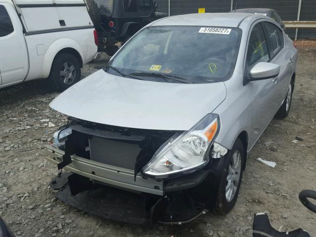 3N1CN7AP0HL882078 - 2017 NISSAN VERSA S SILVER photo 2