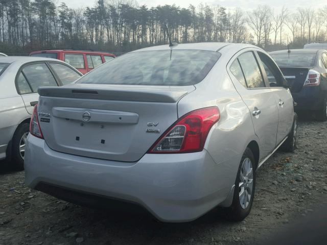 3N1CN7AP0HL882078 - 2017 NISSAN VERSA S SILVER photo 4