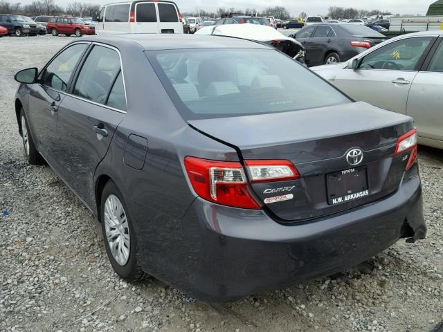 4T4BF1FK6ER432292 - 2014 TOYOTA CAMRY L GRAY photo 3