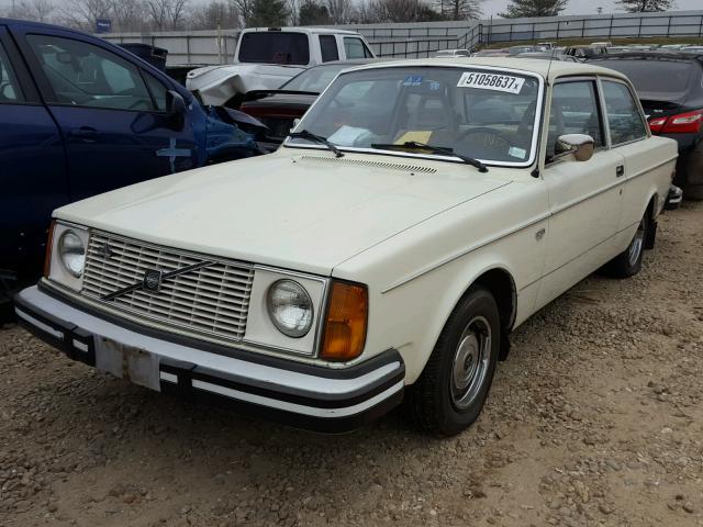 VC24245L1129724 - 1978 VOLVO 242 WHITE photo 2