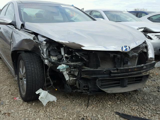 KMHEC4A44CA054787 - 2012 HYUNDAI SONATA HYB SILVER photo 9