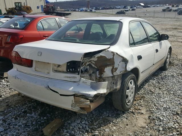 1HGCF8647WA185303 - 1998 HONDA ACCORD DX WHITE photo 4