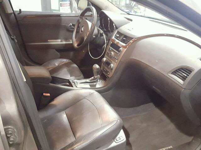 1G1ZE5E0XAF139168 - 2010 CHEVROLET MALIBU LTZ 棕色 照片 5