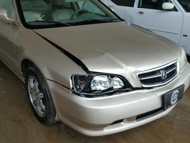 19UUA5662YA004744 - 2000 ACURA 3.2TL GOLD photo 9