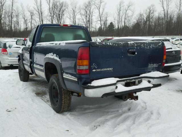 1GCHK24U02E196985 - 2002 CHEVROLET SILVERADO BLUE photo 3