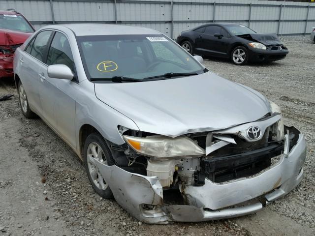 4T1BF3EK0BU694778 - 2011 TOYOTA CAMRY BASE SILVER photo 1