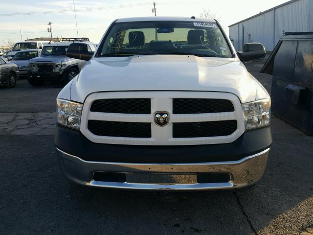 3C6JR6DT1GG127032 - 2016 RAM 1500 ST WHITE photo 9