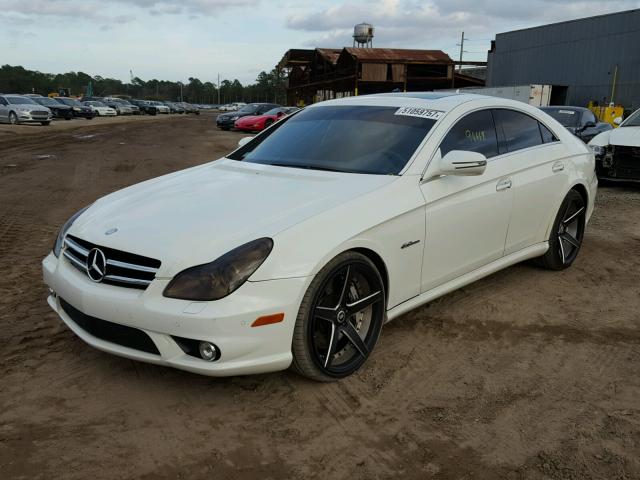 WDDDJ77X69A150024 - 2009 MERCEDES-BENZ CLS 63 AMG WHITE photo 2