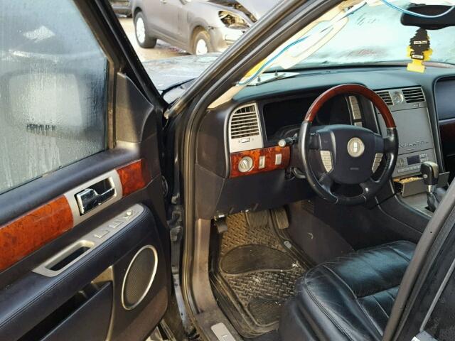 5LMFU28R03LJ25587 - 2003 LINCOLN NAVIGATOR BLACK photo 9