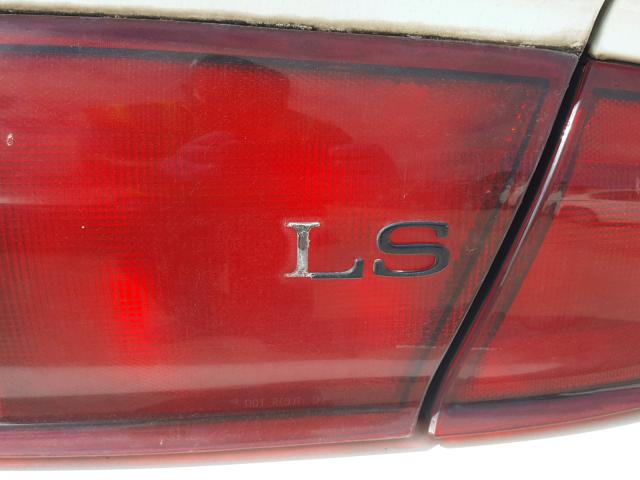 2G4WB52K531268739 - 2003 BUICK REGAL LS WHITE photo 9