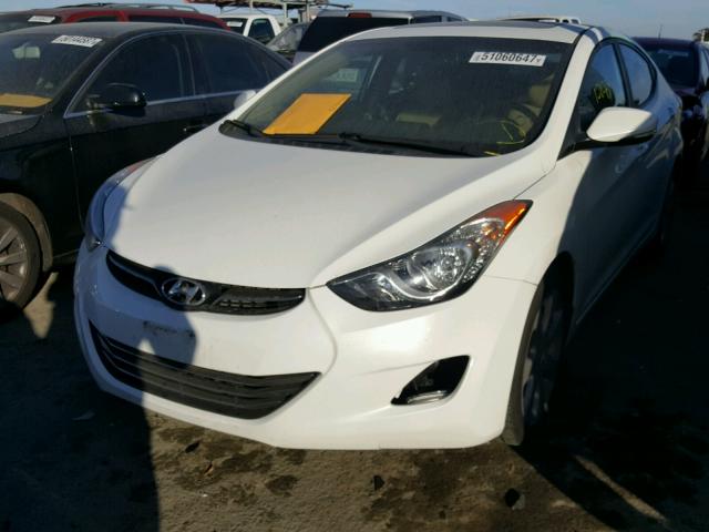 5NPDH4AE6CH103538 - 2012 HYUNDAI ELANTRA GL WHITE photo 2