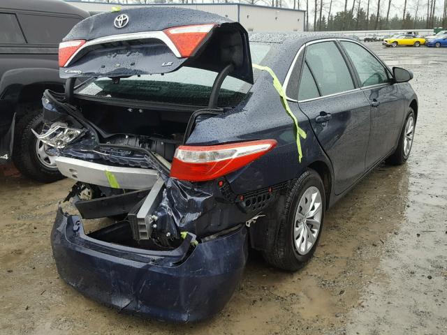 4T1BF1FK7GU606612 - 2016 TOYOTA CAMRY LE BLUE photo 4