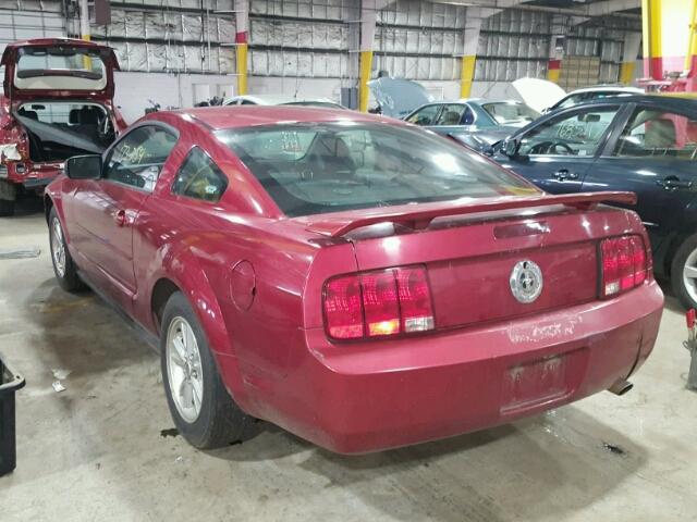 1ZVFT80N965244329 - 2006 FORD MUSTANG BURGUNDY photo 3