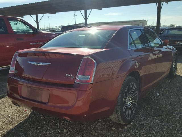 2C3CCABGXDH595126 - 2013 CHRYSLER 300 V6 RED photo 4