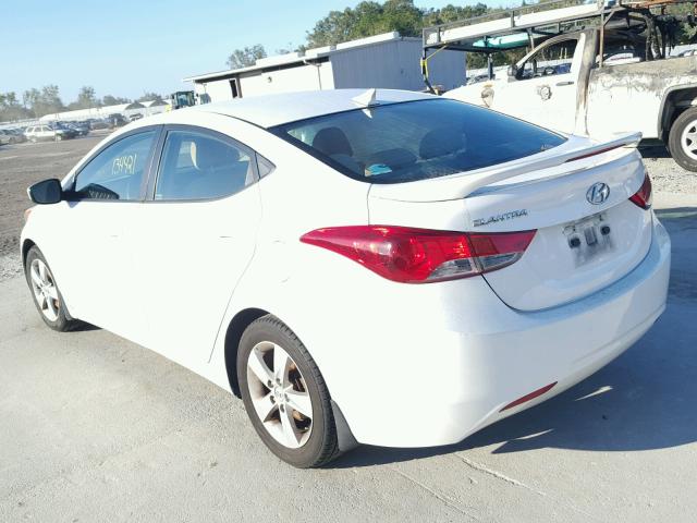 5NPDH4AE9DH407707 - 2013 HYUNDAI ELANTRA GL WHITE photo 3