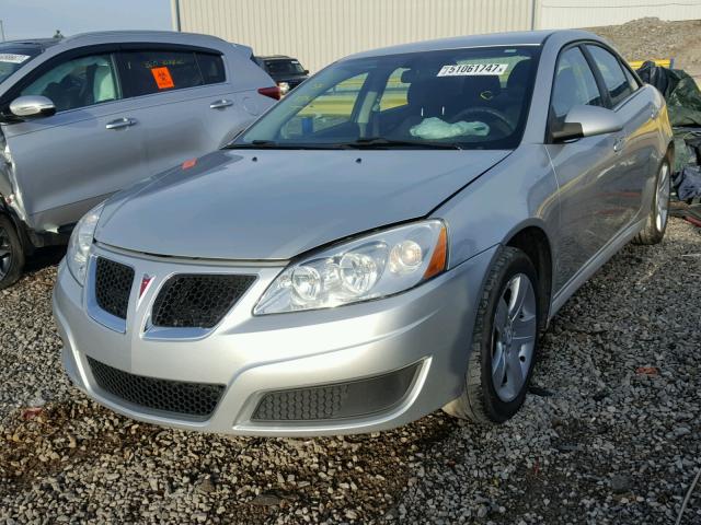 1G2ZA5E04A4151111 - 2010 PONTIAC G6 TAN photo 2