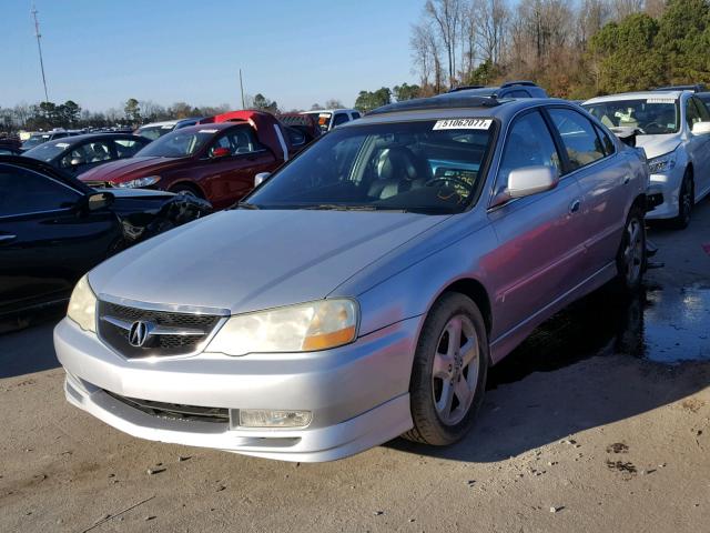 19UUA56942A006464 - 2002 ACURA 3.2TL TYPE SILVER photo 2