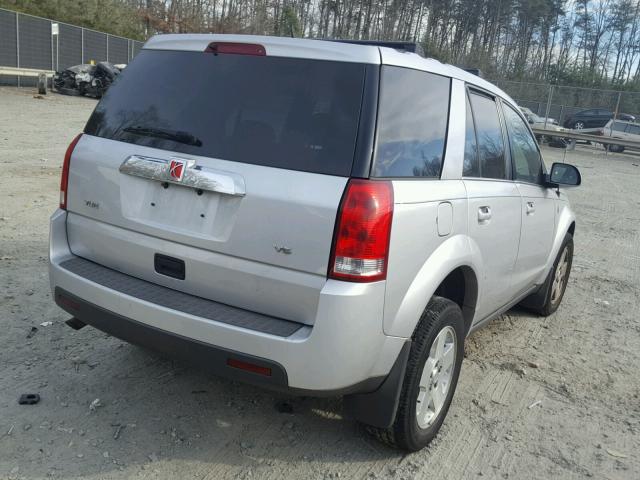 5GZCZ534X6S815946 - 2006 SATURN VUE SILVER photo 4