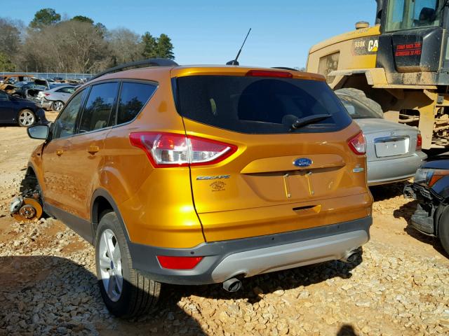 1FMCU0GX5GUC18969 - 2016 FORD ESCAPE SE ORANGE photo 3