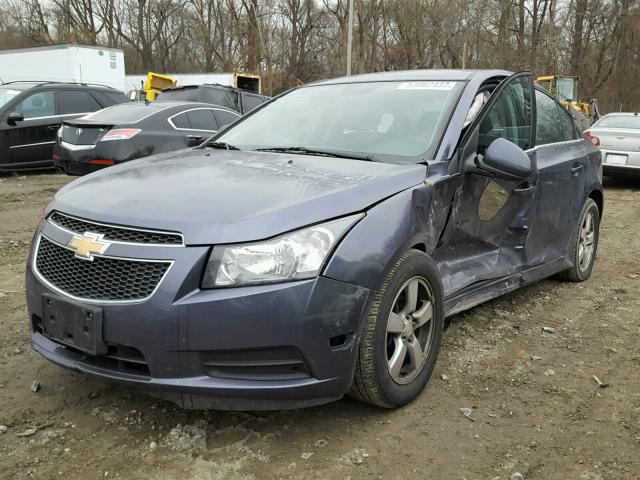 1G1PC5SBXD7323138 - 2013 CHEVROLET CRUZE LT BLUE photo 2