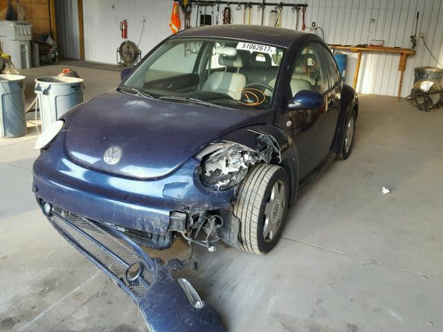 3VWCK21CX1M467840 - 2001 VOLKSWAGEN NEW BEETLE 蓝色 照片 2