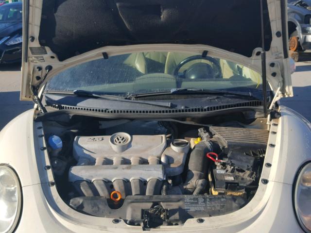 3VWSW31C46M402155 - 2006 VOLKSWAGEN NEW BEETLE 白色 照片 7