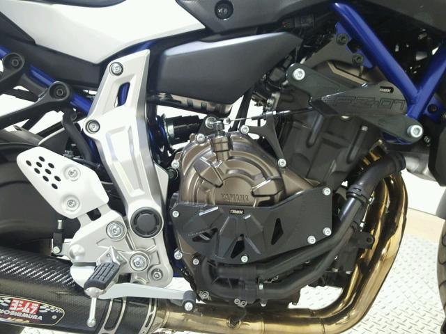 JYARM06E2GA009457 - 2016 YAMAHA FZ07 BLUE photo 12