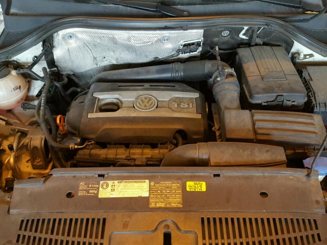 WVGAV75N79W526862 - 2009 VOLKSWAGEN TIGUAN S WHITE photo 7