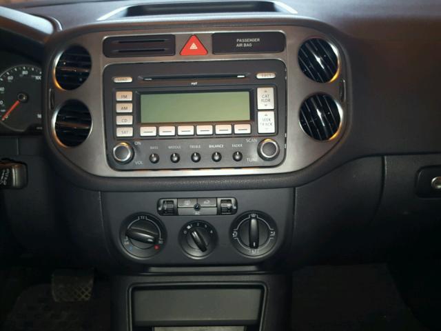 WVGAV75N79W526862 - 2009 VOLKSWAGEN TIGUAN S WHITE photo 9