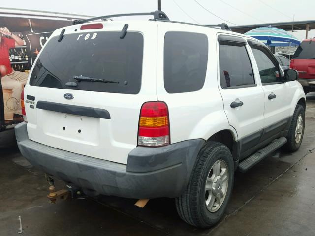 1FMYU03113KE09026 - 2003 FORD ESCAPE XLT WHITE photo 4