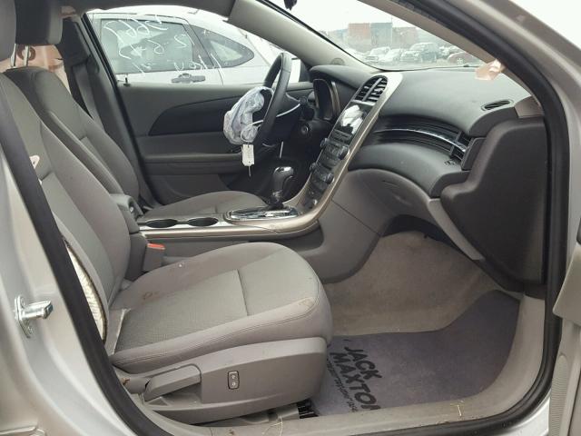 1G11B5SA9DF135667 - 2013 CHEVROLET MALIBU LS SILVER photo 5