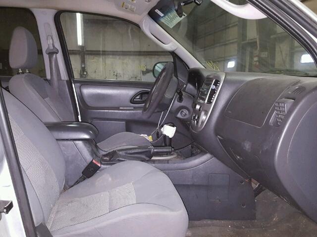 1FMCU03116KC97214 - 2006 FORD ESCAPE XLT GRAY photo 5