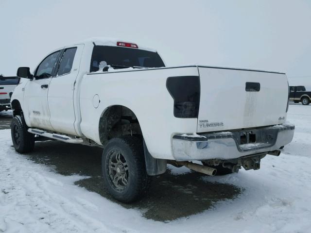 5TFBT54167X005432 - 2007 TOYOTA TUNDRA DOU WHITE photo 3