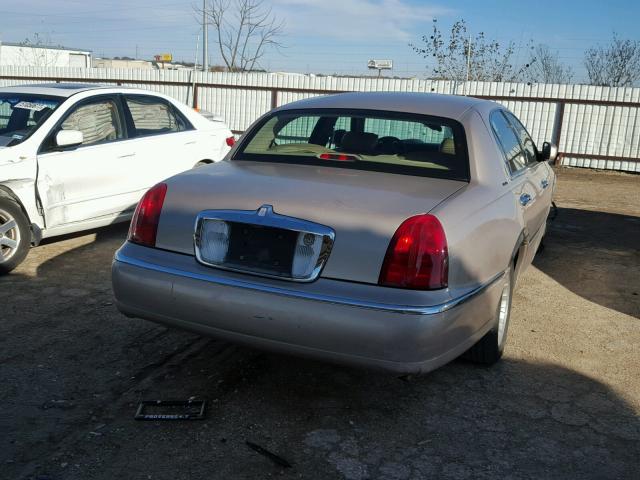 1LNFM81W6WY685904 - 1998 LINCOLN TOWN CAR E GOLD photo 4