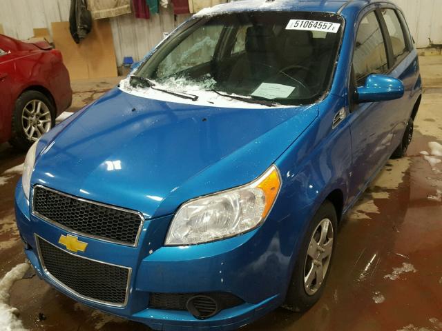 KL1TD66E69B329589 - 2009 CHEVROLET AVEO LS TEAL photo 2