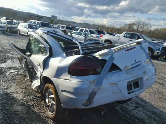 1G2NF52E44M544577 - 2004 PONTIAC GRAND AM WHITE photo 3