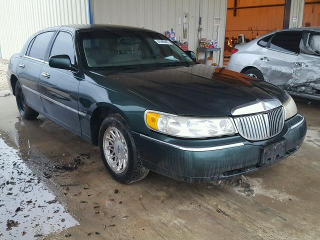 1LNHM82W0XY613931 - 1999 LINCOLN TOWN CAR S GREEN photo 1
