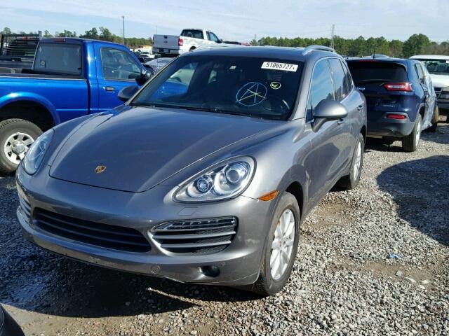 WP1AA2A2XDLA02371 - 2013 PORSCHE CAYENNE GRAY photo 2