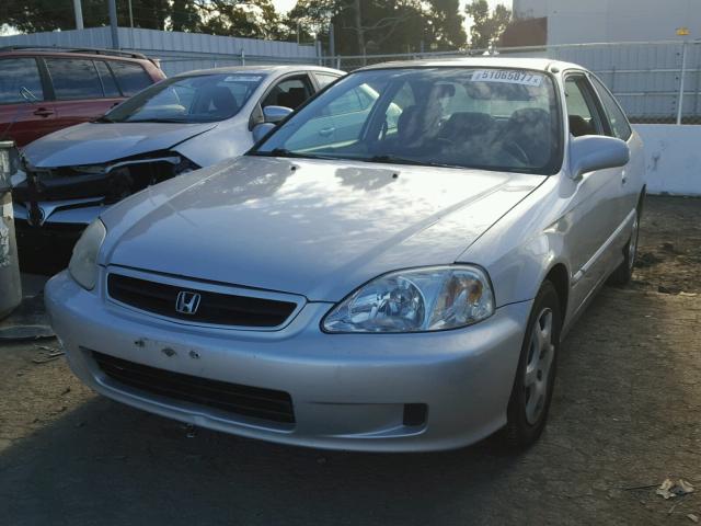 1HGEJ8249XL003202 - 1999 HONDA CIVIC EX SILVER photo 2