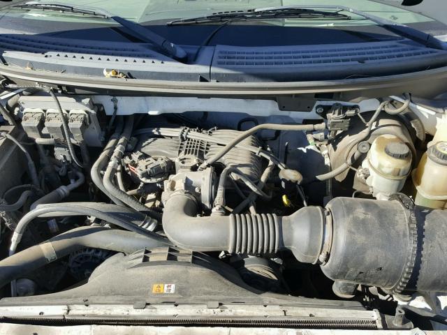 1FTRF12296NA18731 - 2006 FORD F150 WHITE photo 7