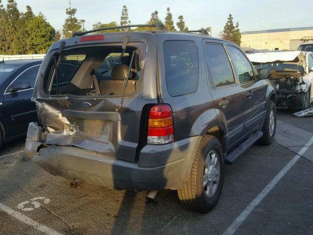 1FMYU03123KC66765 - 2003 FORD ESCAPE XLT GRAY photo 4