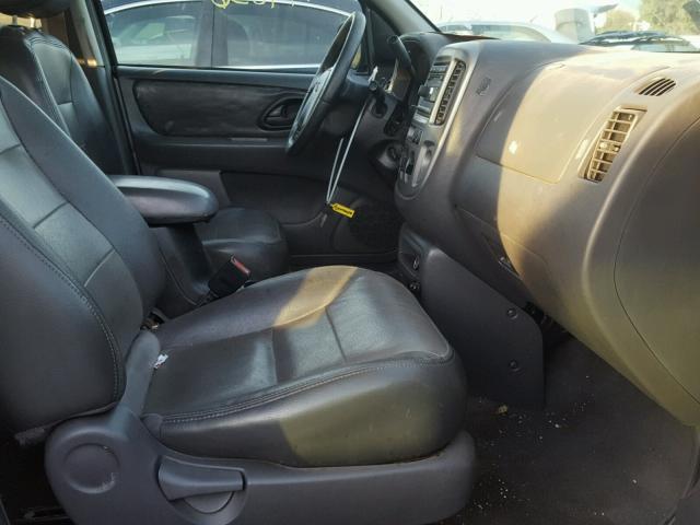 1FMYU03123KC66765 - 2003 FORD ESCAPE XLT GRAY photo 5