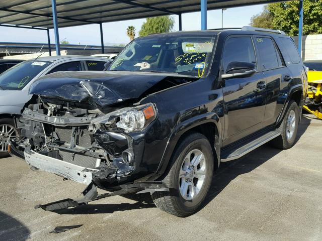 JTEZU5JR9F5090066 - 2015 TOYOTA 4RUNNER SR BLACK photo 2