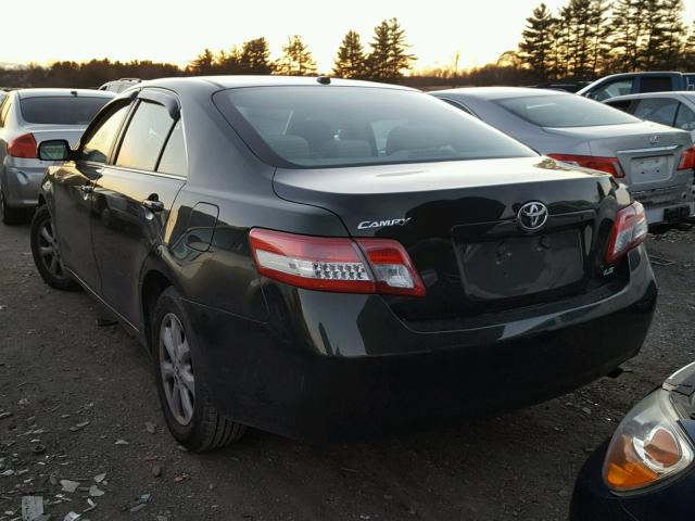 4T1BF3EK0BU682386 - 2011 TOYOTA CAMRY BASE GREEN photo 3