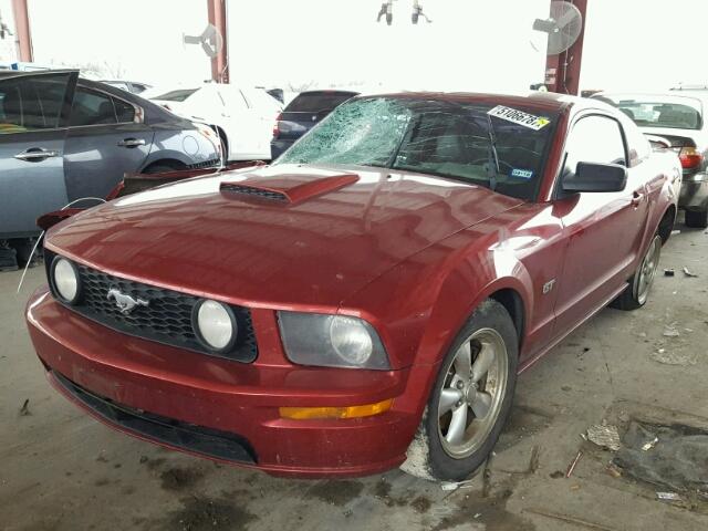 1ZVHT82H375335257 - 2007 FORD MUSTANG GT RED photo 2
