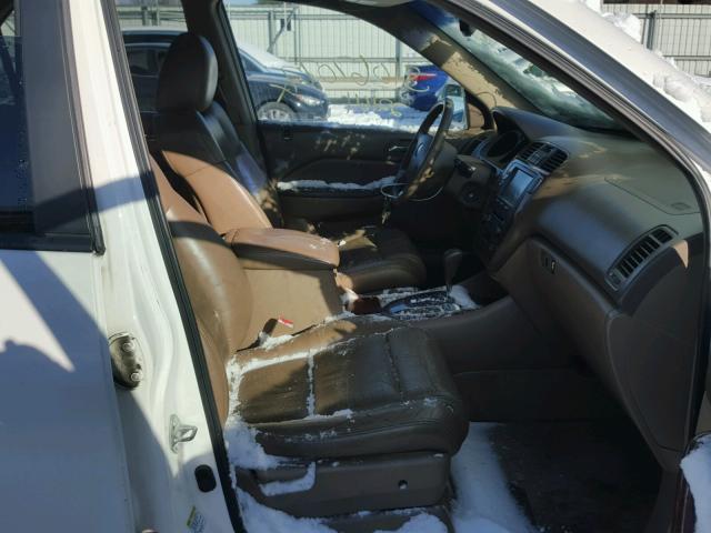 2HNYD18214H542710 - 2004 ACURA MDX WHITE photo 5