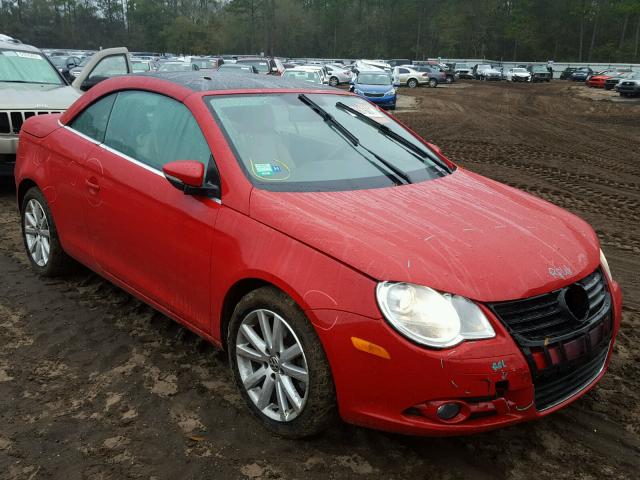 WVWBA7AH2AV015560 - 2010 VOLKSWAGEN EOS TURBO RED photo 1