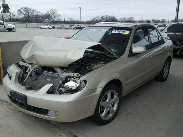 JM1BJ225110474583 - 2001 MAZDA PROTEGE LX BEIGE photo 2