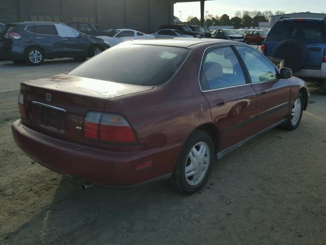 1HGCD5634VA246133 - 1997 HONDA ACCORD LX RED photo 4